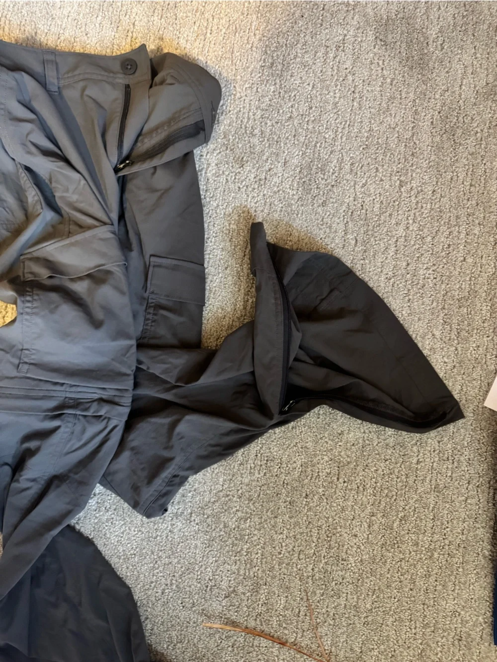 GUC Zip off pants